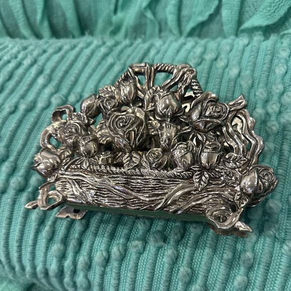 Vintage Silver Plated Napkins Holder Floral Design in excellent condition - Picture 1 of 12